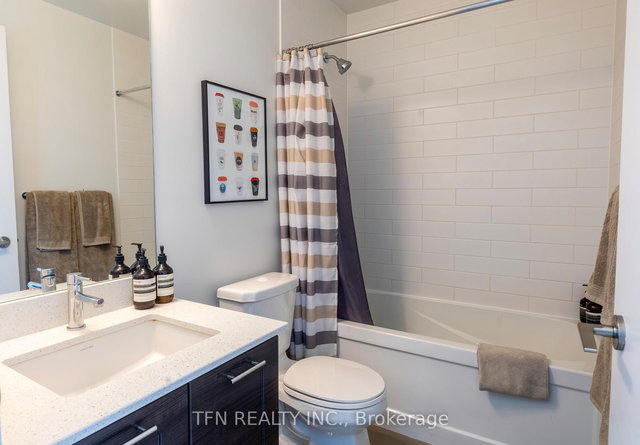 726 - 50 Bruyeres Mews