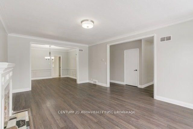 46 Fenn Ave, Toronto, M2L 1M8 | Image 3