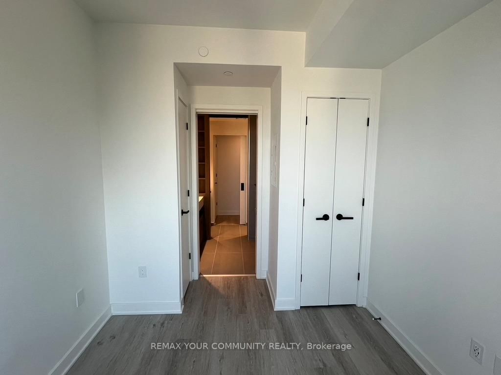 55 Charles Street E, Unit 2302 - Photo 9