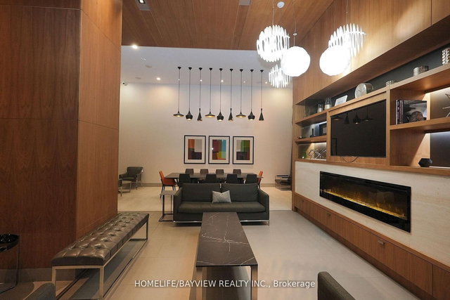 316 - 295 Adelaide Street W