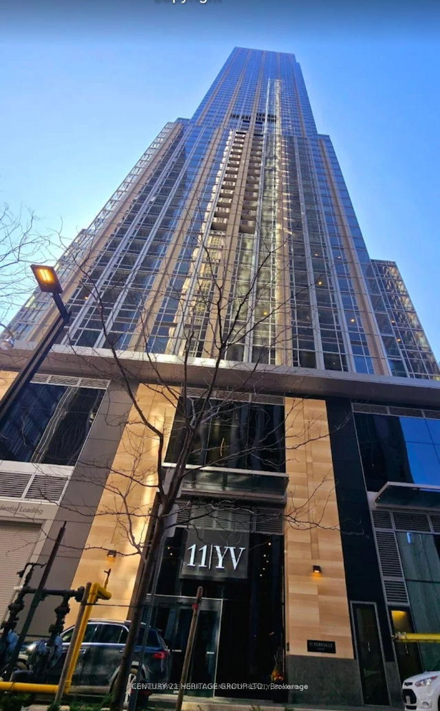 1105 - 11 Yorkville Avenue