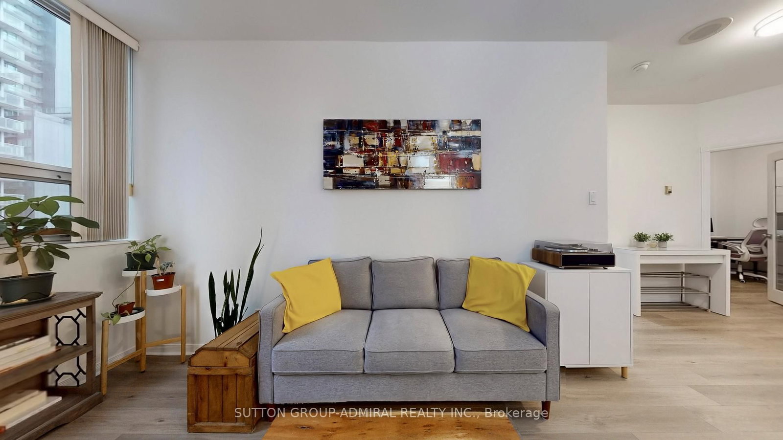 Condo for sale at 703-393 King Street, Toronto, Ontario, M5V 3G8 - Waterfront Communities C1 - MLS: C12990114