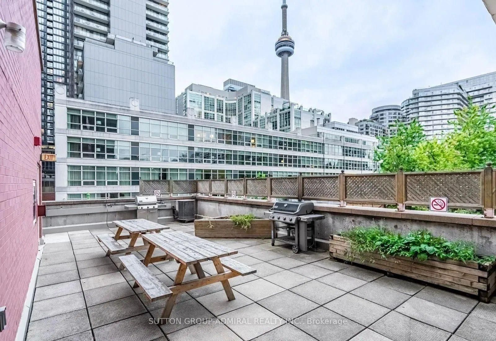 Condo for sale at 703-393 King Street, Toronto, Ontario, M5V 3G8 - Waterfront Communities C1 - MLS: C12990114