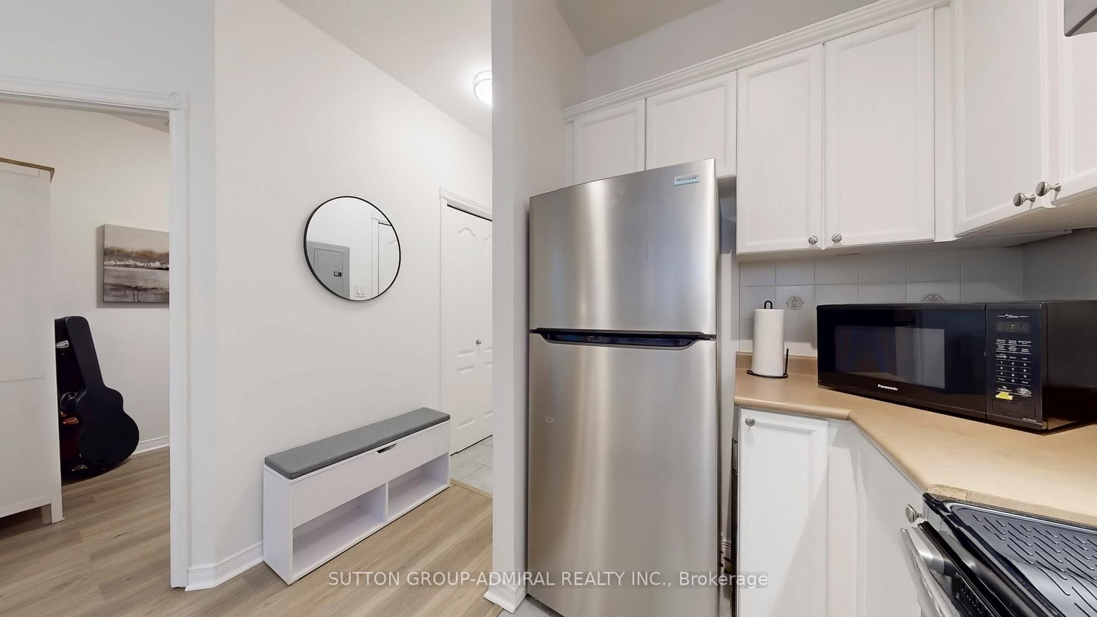 Condo for sale at 703-393 King Street, Toronto, Ontario, M5V 3G8 - Waterfront Communities C1 - MLS: C12990114