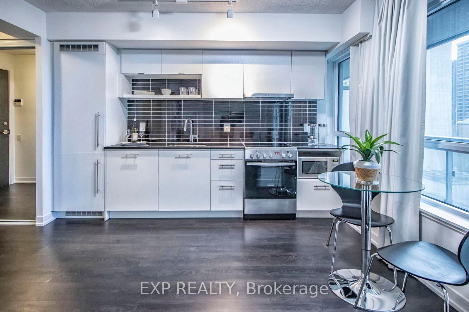 365 Church Street, Unit 904 - Photo 10