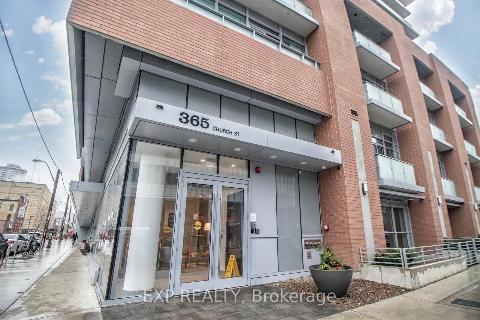 365 Church Street, Unit 904 - Photo 2