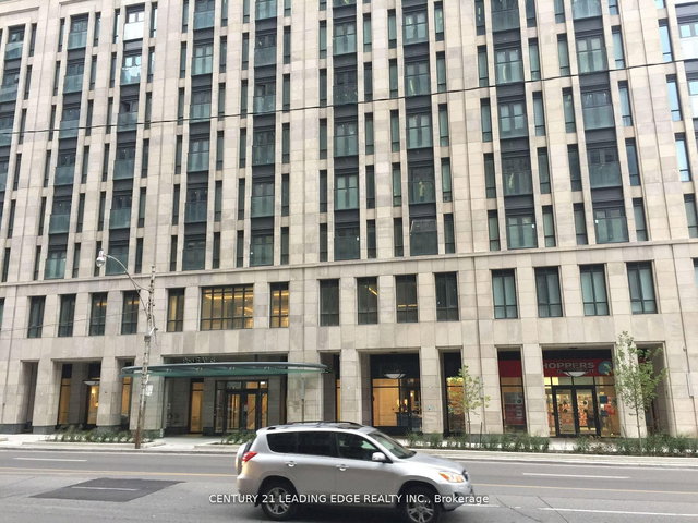 2209 - 955 Bay Street