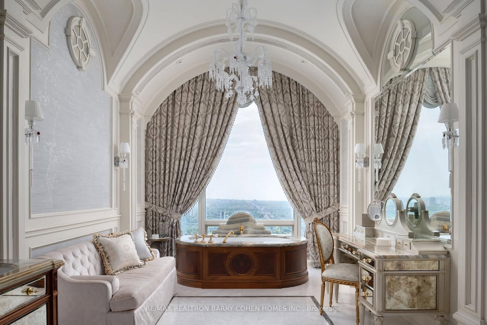 50 Yorkville Avenue, Unit 5202 - Photo 22