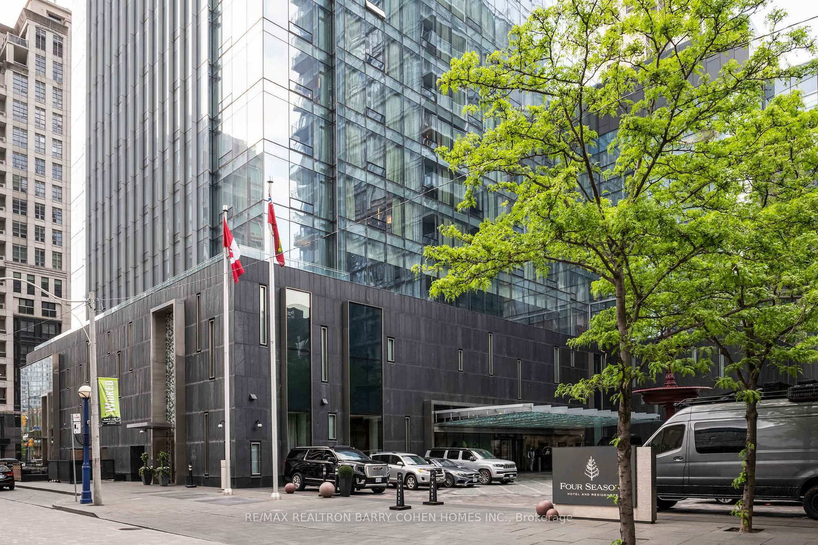 50 Yorkville Avenue, Unit 5202 - Photo 23