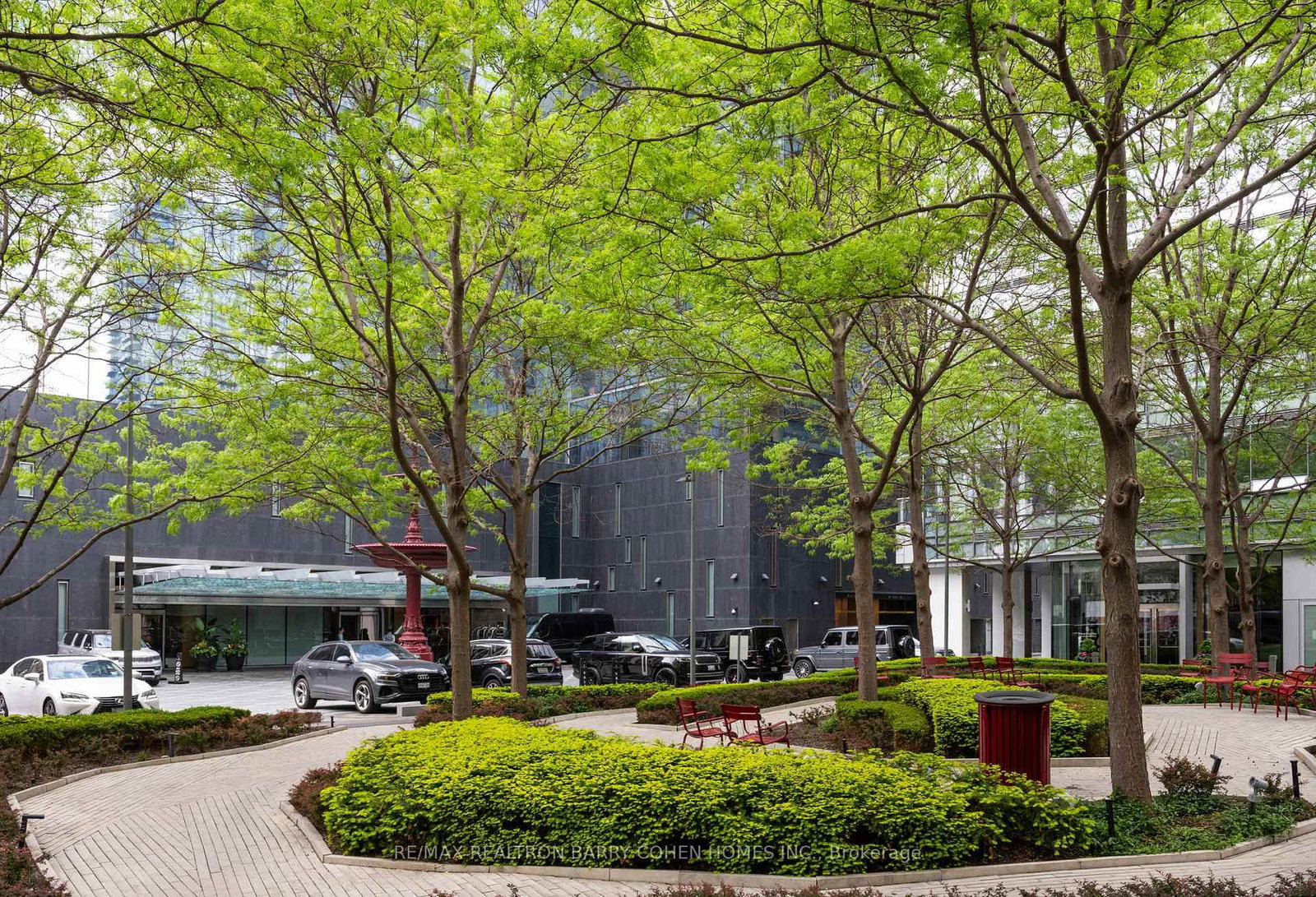 50 Yorkville Avenue, Unit 5202 - Photo 24