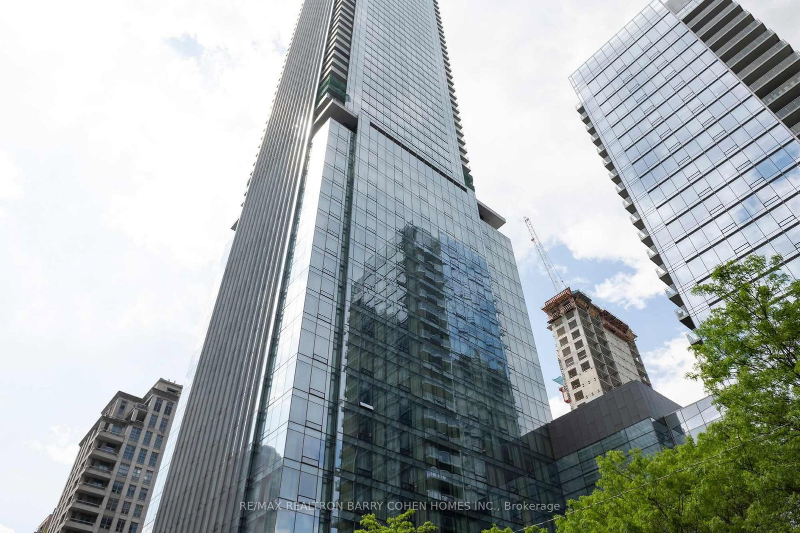 50 Yorkville Avenue, Unit 5202 - Photo 27