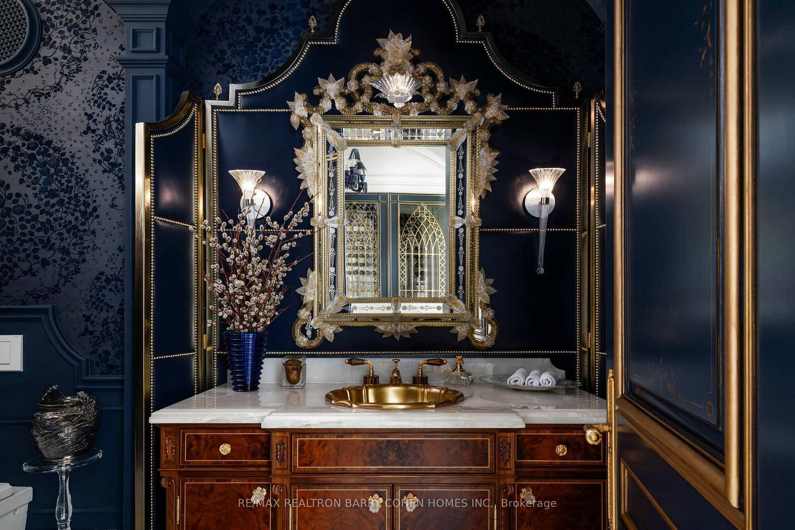 50 Yorkville Avenue, Unit 5202 - Photo 9