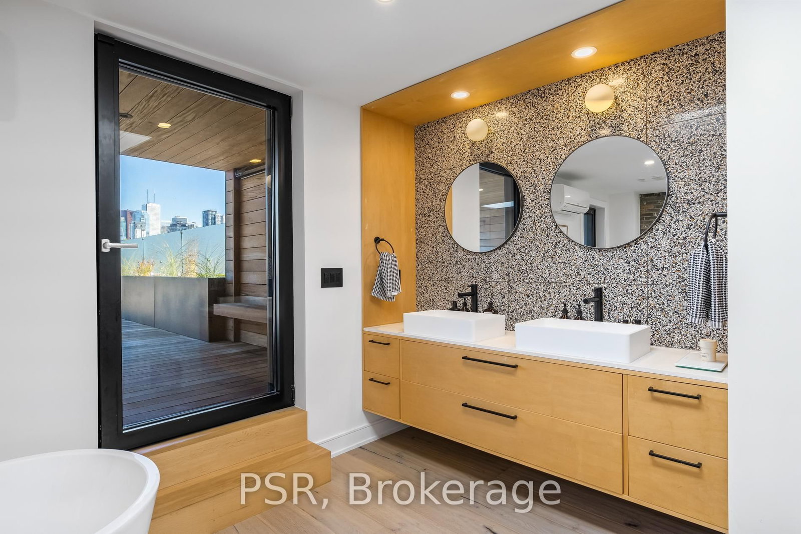 Detached House for sale at 53 Palmerston Avenue, Toronto, Ontario, M6J 2J2 - Trinity-Bellwoods - MLS: C12990402