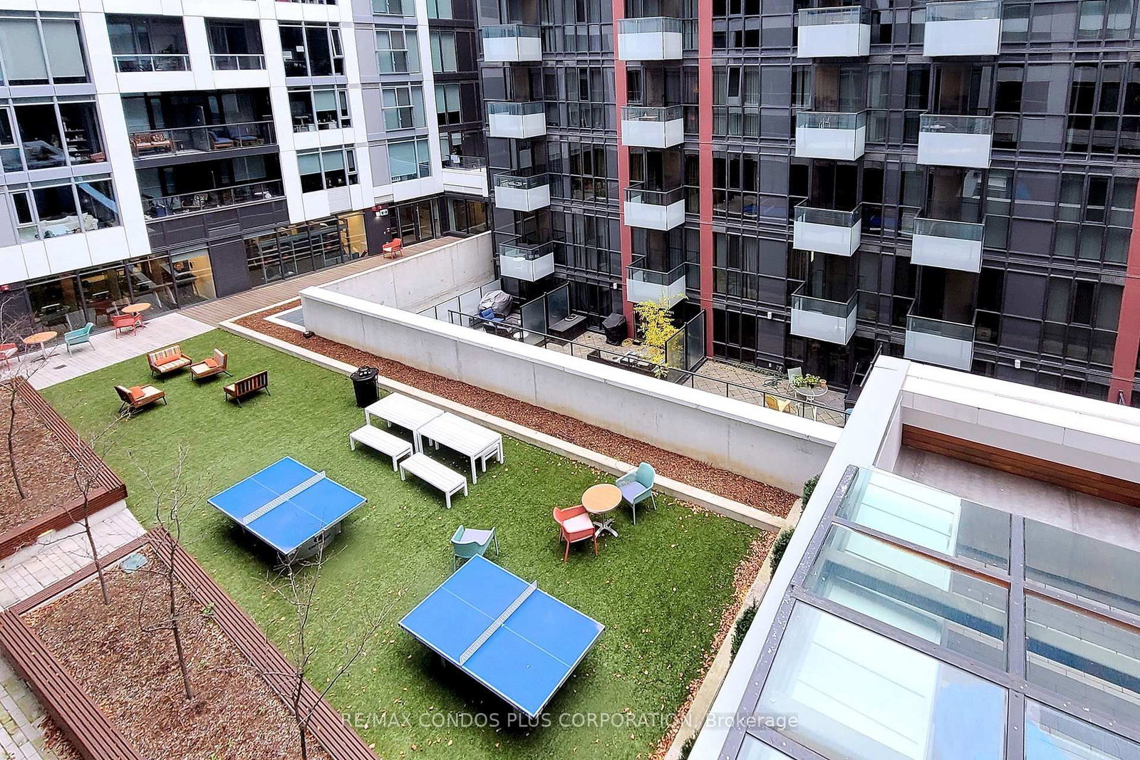 576 Front Street W, Unit 425 - Photo 30