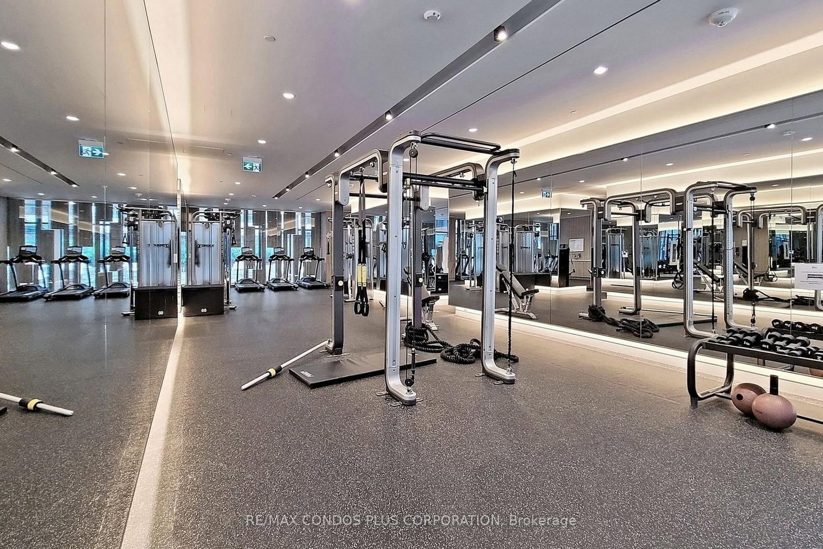 576 Front Street W, Unit 425 - Photo 37