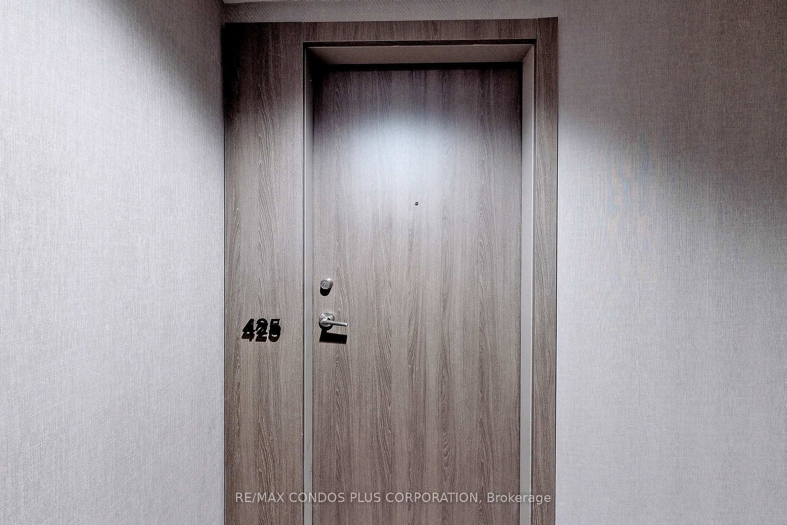 576 Front Street W, Unit 425 - Photo 9