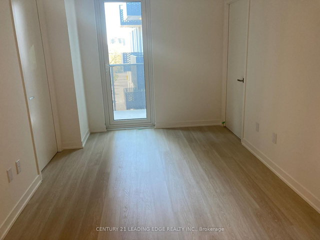 521 - 500 Wilson Avenue