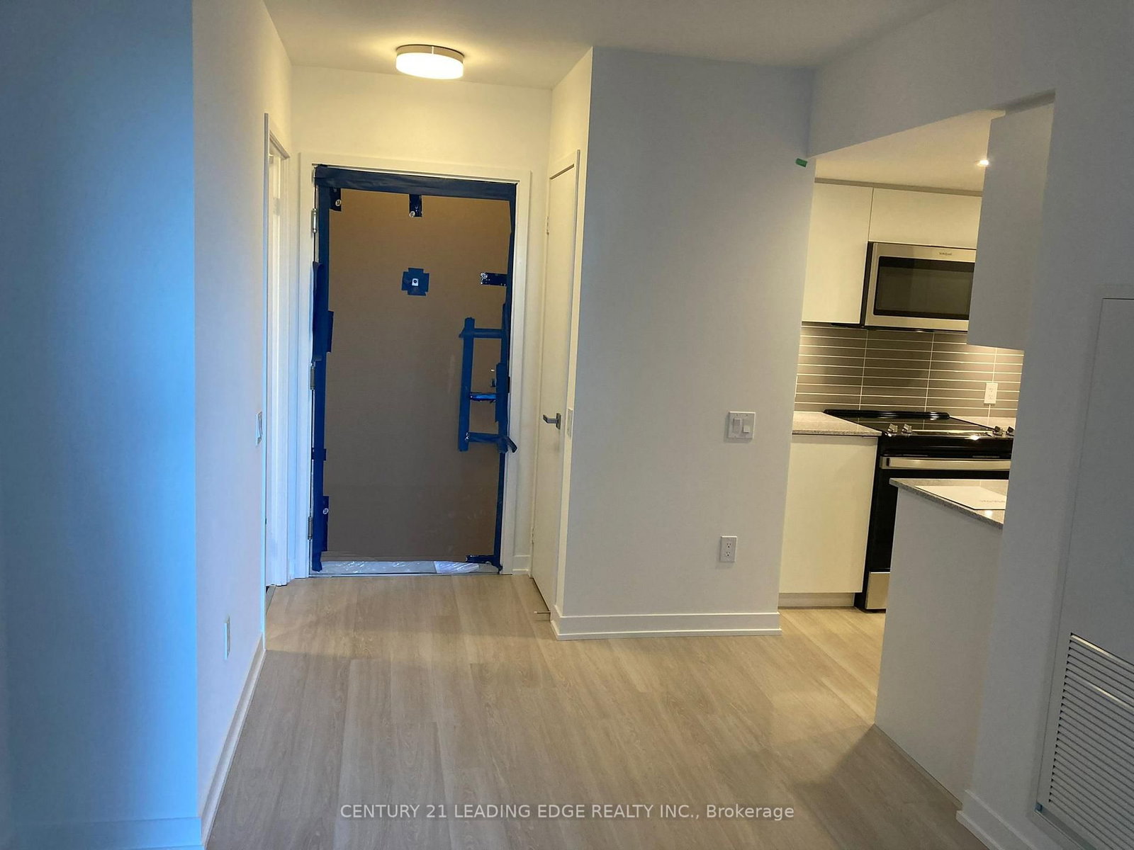 500 Wilson Avenue, Unit 521 - Photo 2