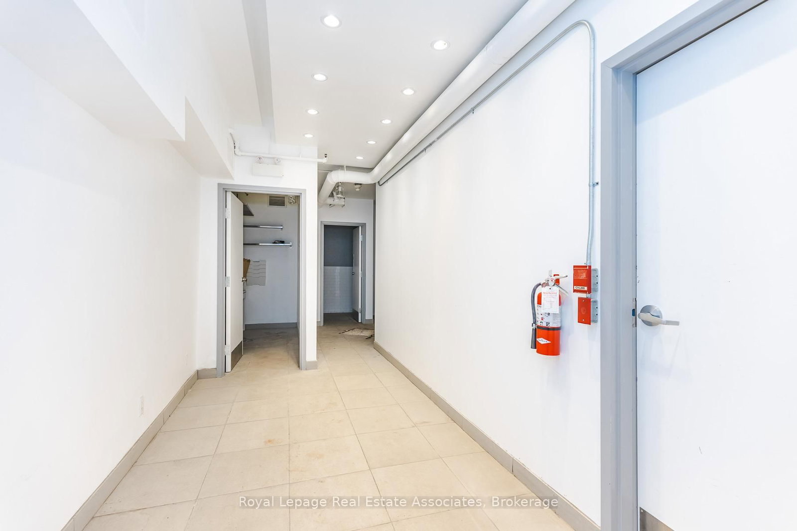 497 Bloor Street W, Unit Main - Photo 11