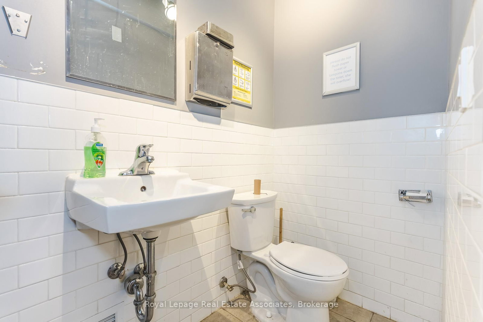 497 Bloor Street W, Unit Main - Photo 23