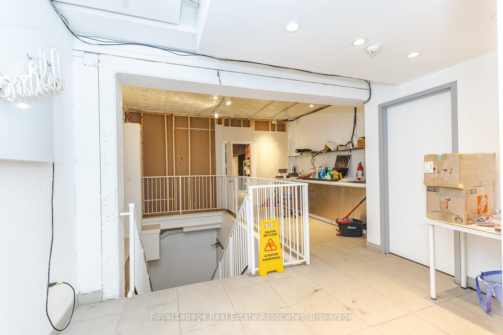 497 Bloor Street W, Unit Main - Photo 9