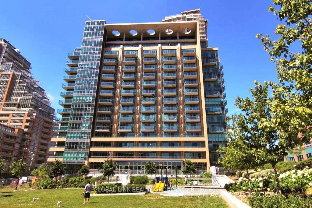 69 Lynn Williams Street, Unit 910