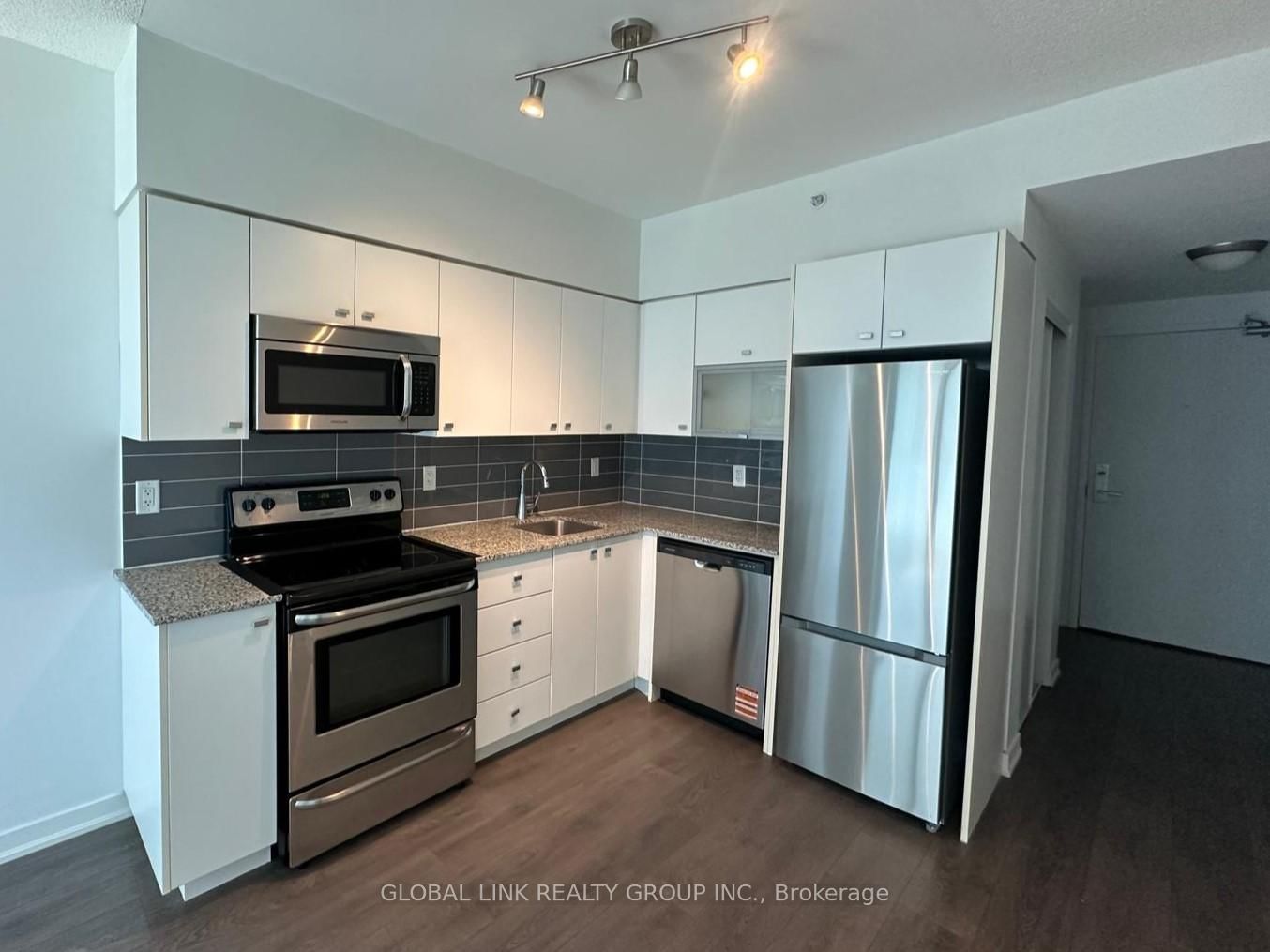 69 Lynn Williams Street, Unit 910 - Photo 6