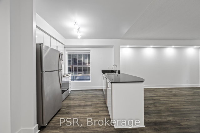 920 - 50 John Street