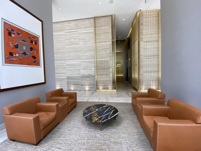 901 - 50 Charles Street E