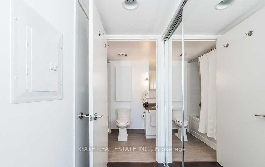 Condo for lease at 801-320 Richmond Street, Toronto, Ontario, M5A 1P9 - Moss Park - MLS: C12990886