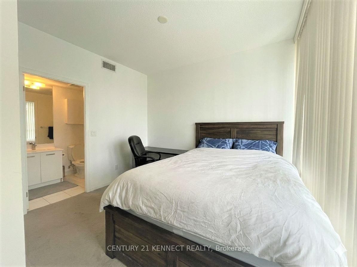 832 Bay Street, Unit 608 - Photo 6