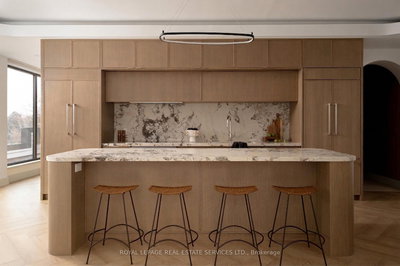 Fourth Level - 32 Rowanwood Ave | Toronto | Image