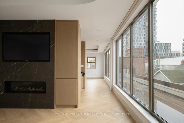 Fourth Level - 32 Rowanwood Avenue