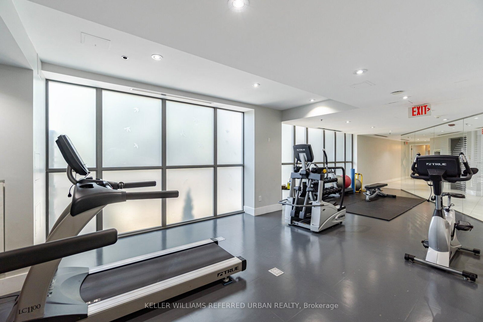 90 Trinity Street, Unit 607 - Photo 14