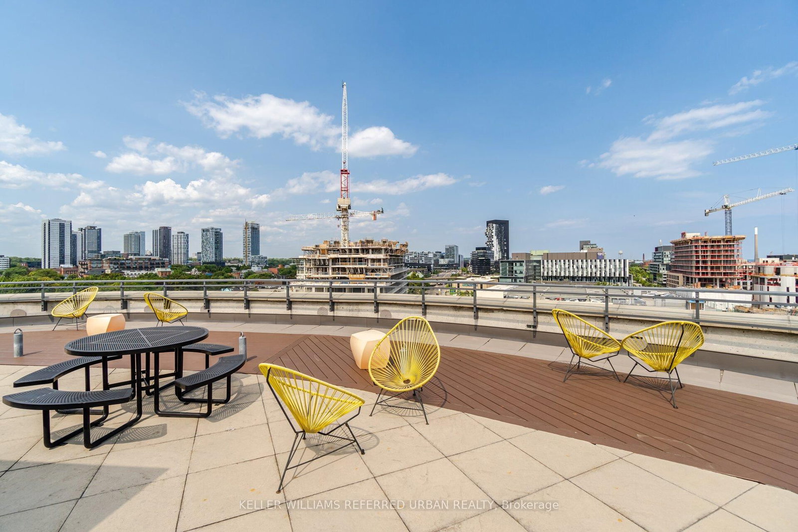 90 Trinity Street, Unit 607 - Photo 15