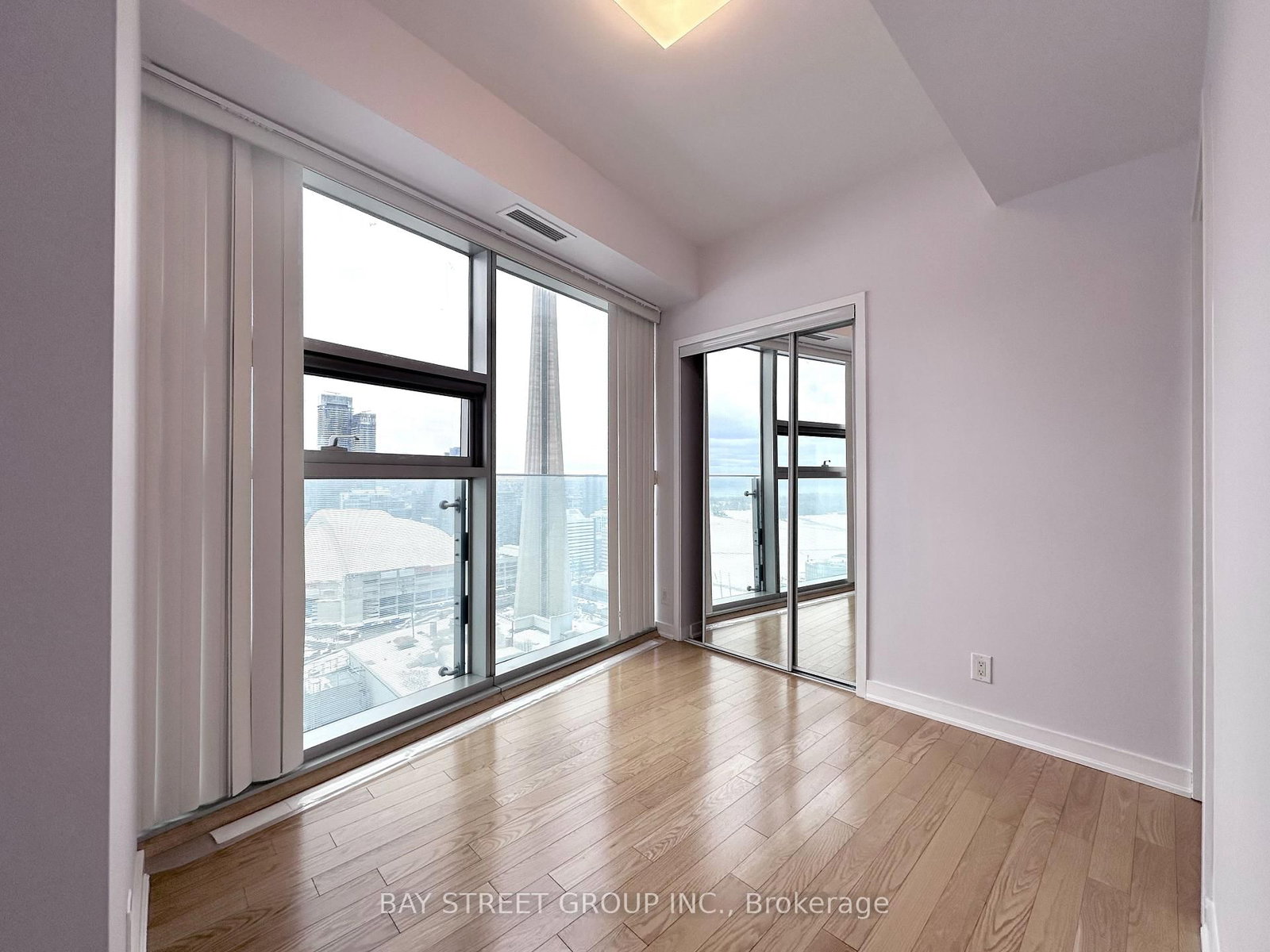 12 York Street, Unit 3704 - Photo 24