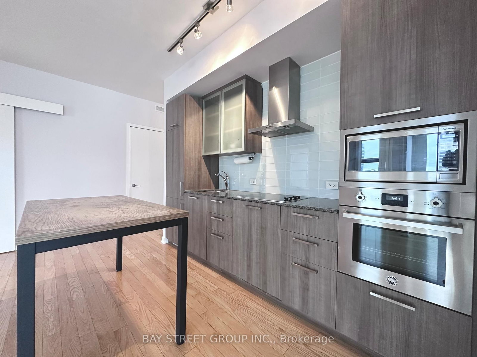 12 York Street, Unit 3704 - Photo 31