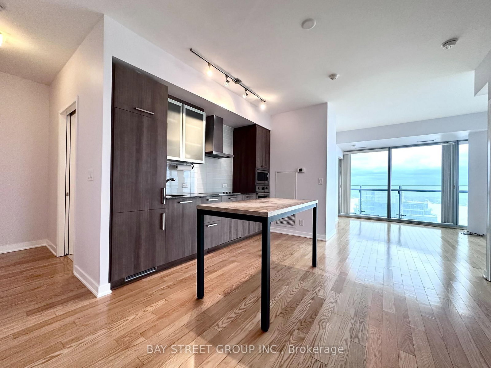 12 York Street, Unit 3704 - Photo 32