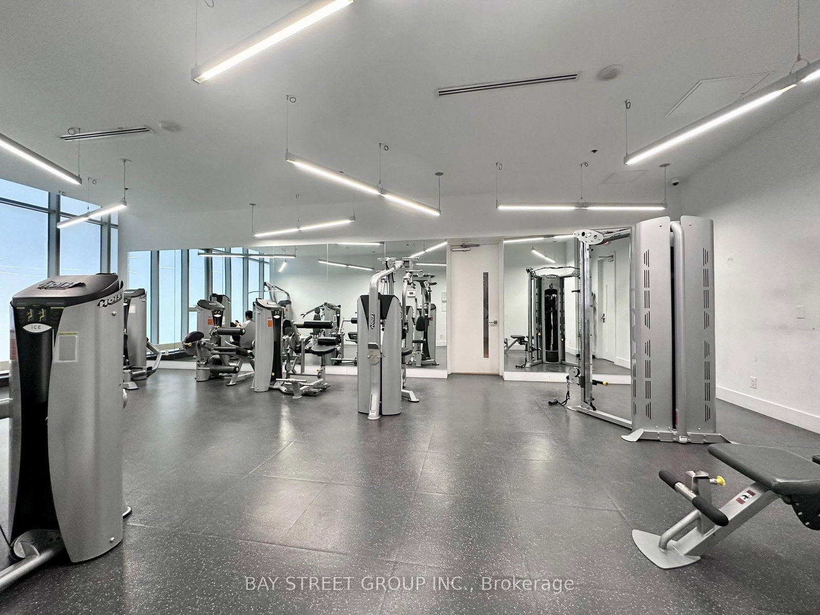 12 York Street, Unit 3704 - Photo 37