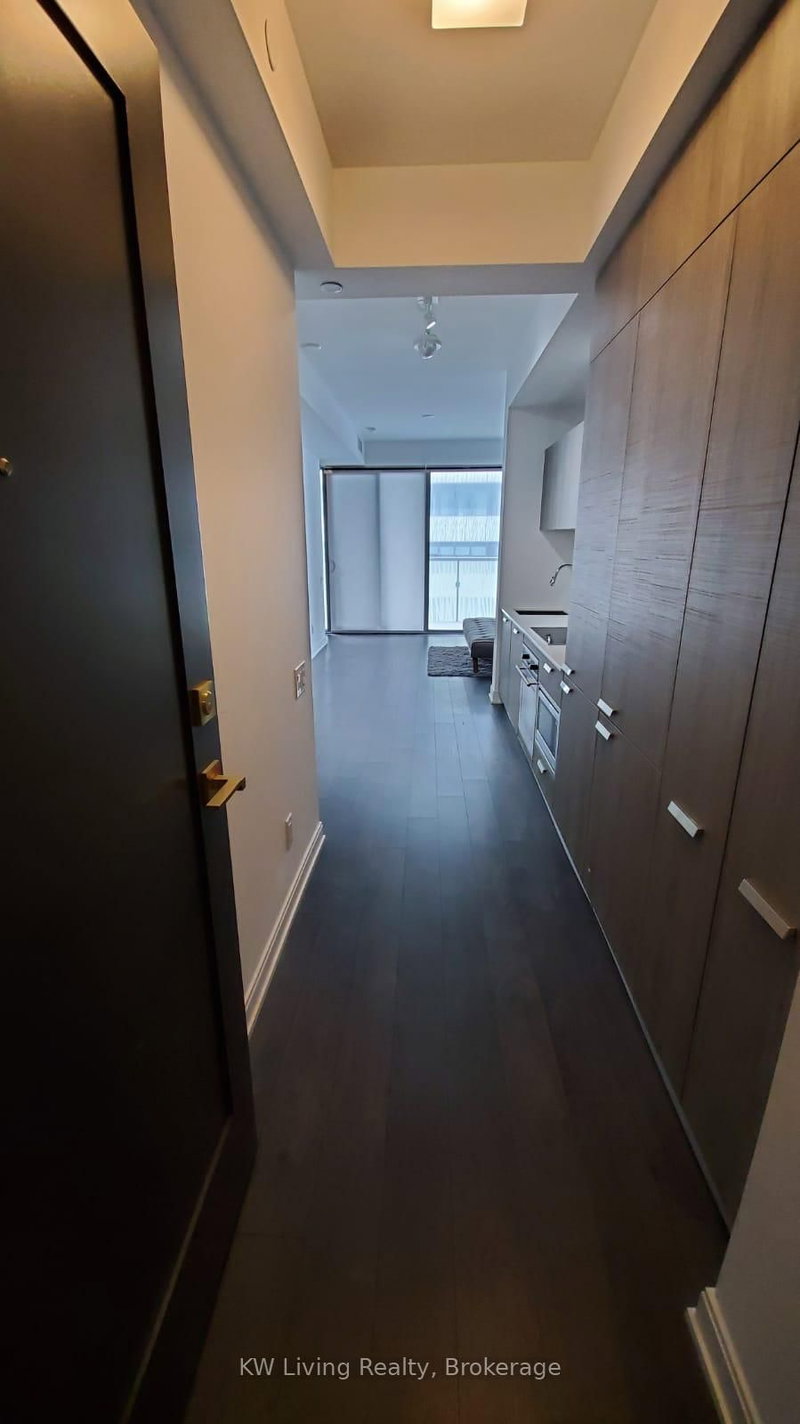 4006 - 50 Charles St E, Toronto, M4Y 0C3 | Image 2