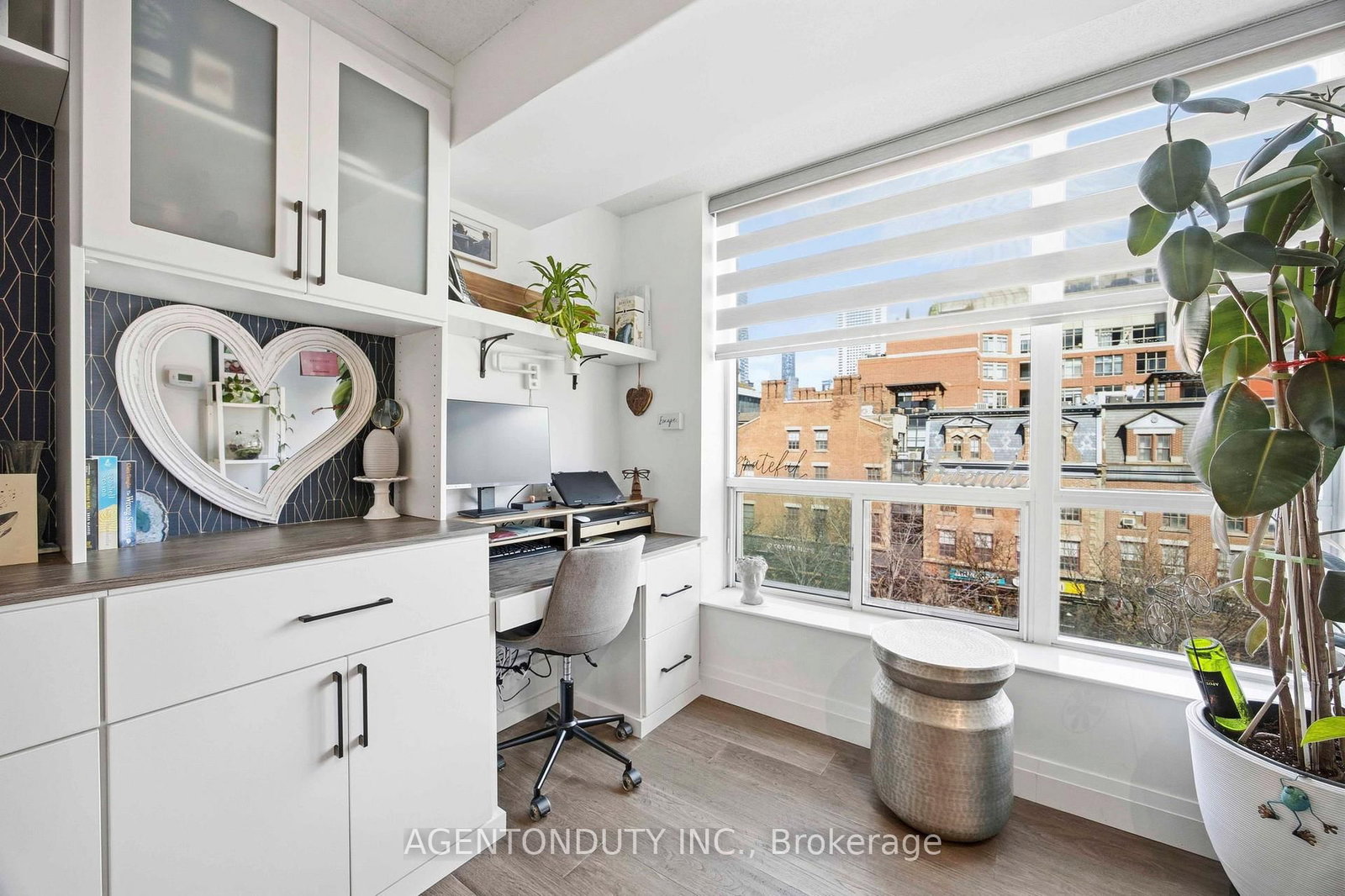 109 Front Street E, Unit 516 - Photo 13