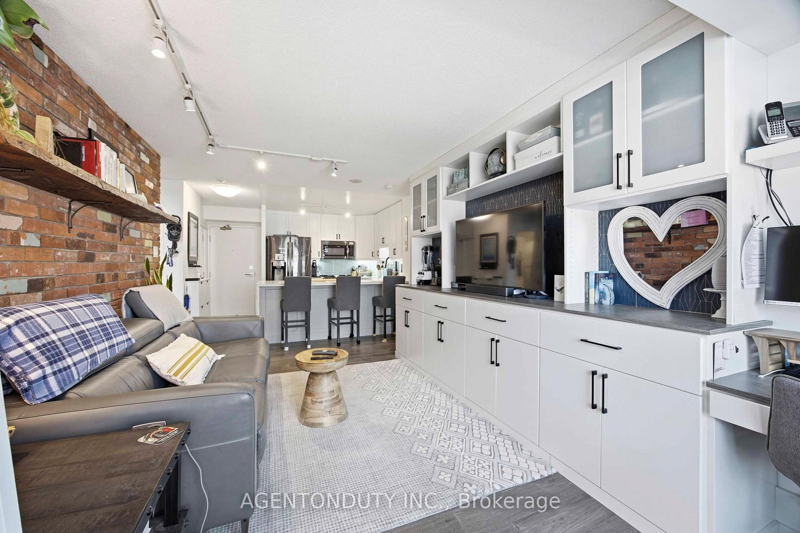 109 Front Street E, Unit 516 - Photo 15