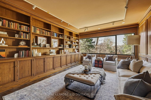 203 - 150 Heath Street W