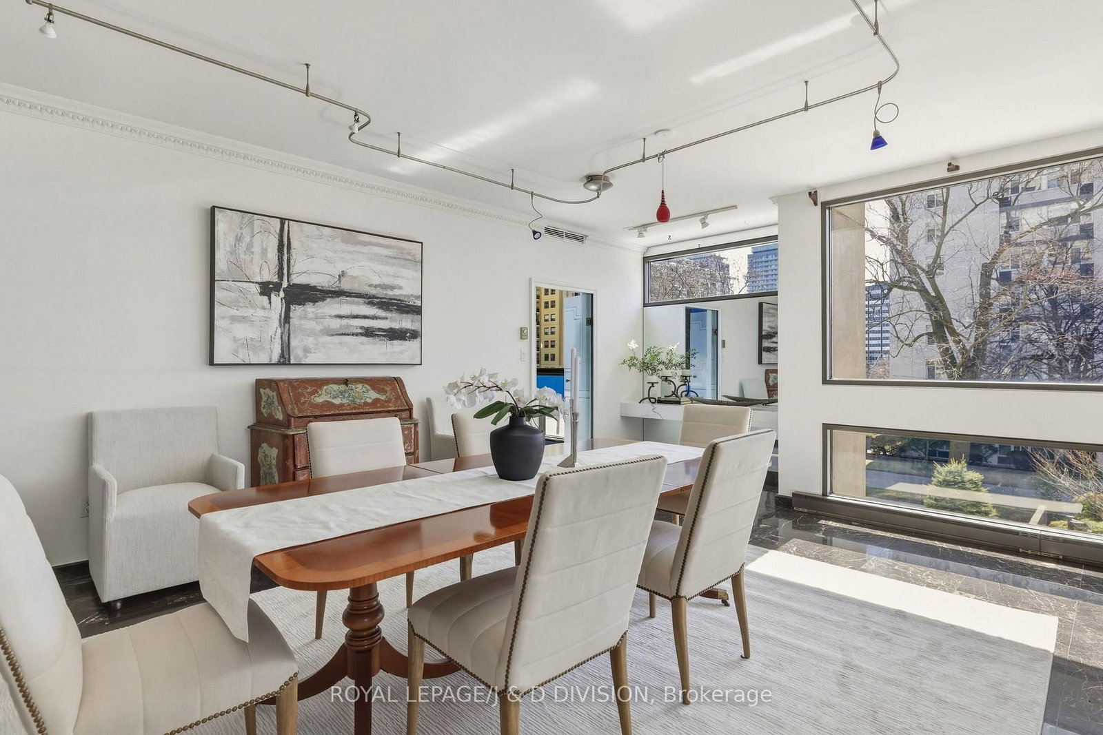 150 Heath Street W, Unit 203 - Photo 10