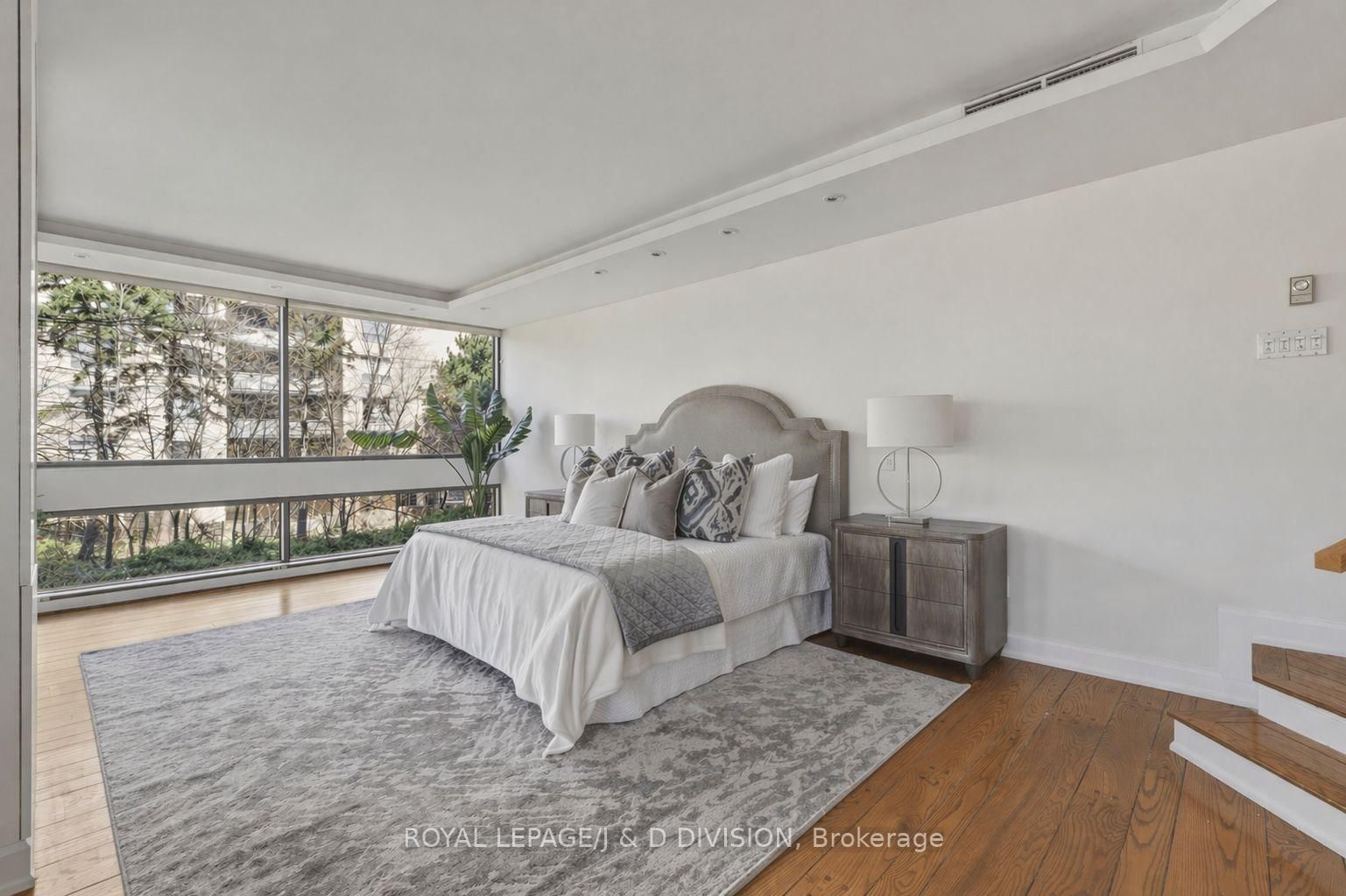 150 Heath Street W, Unit 203 - Photo 22