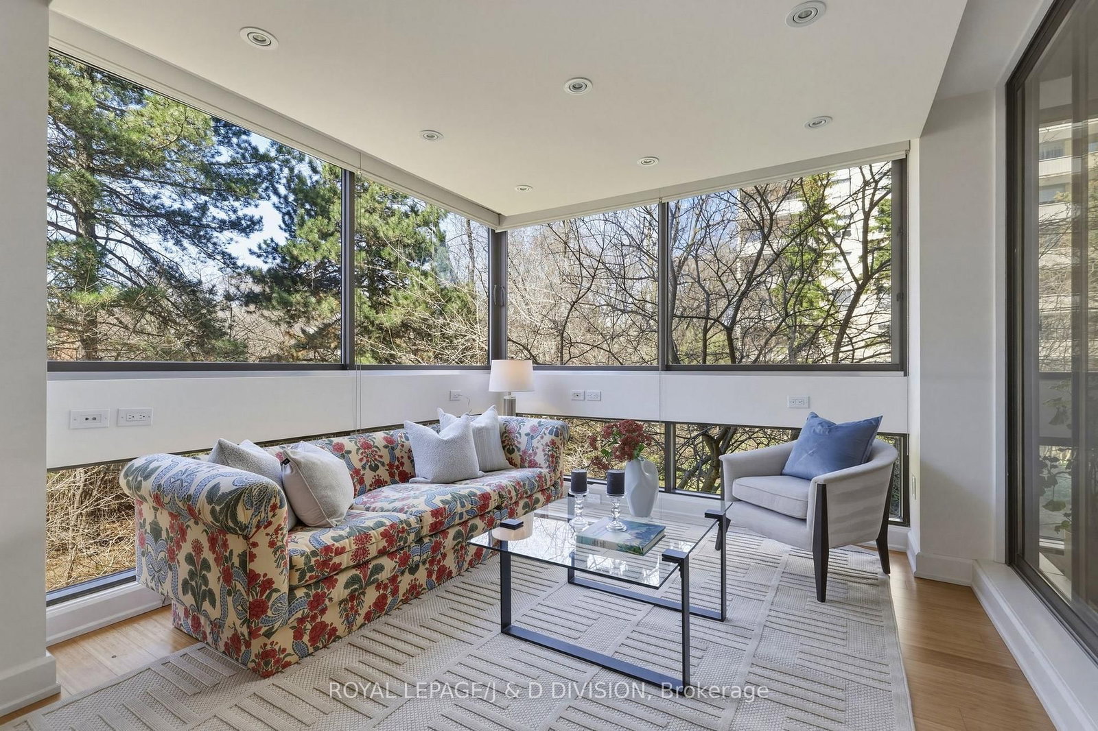 150 Heath Street W, Unit 203 - Photo 25