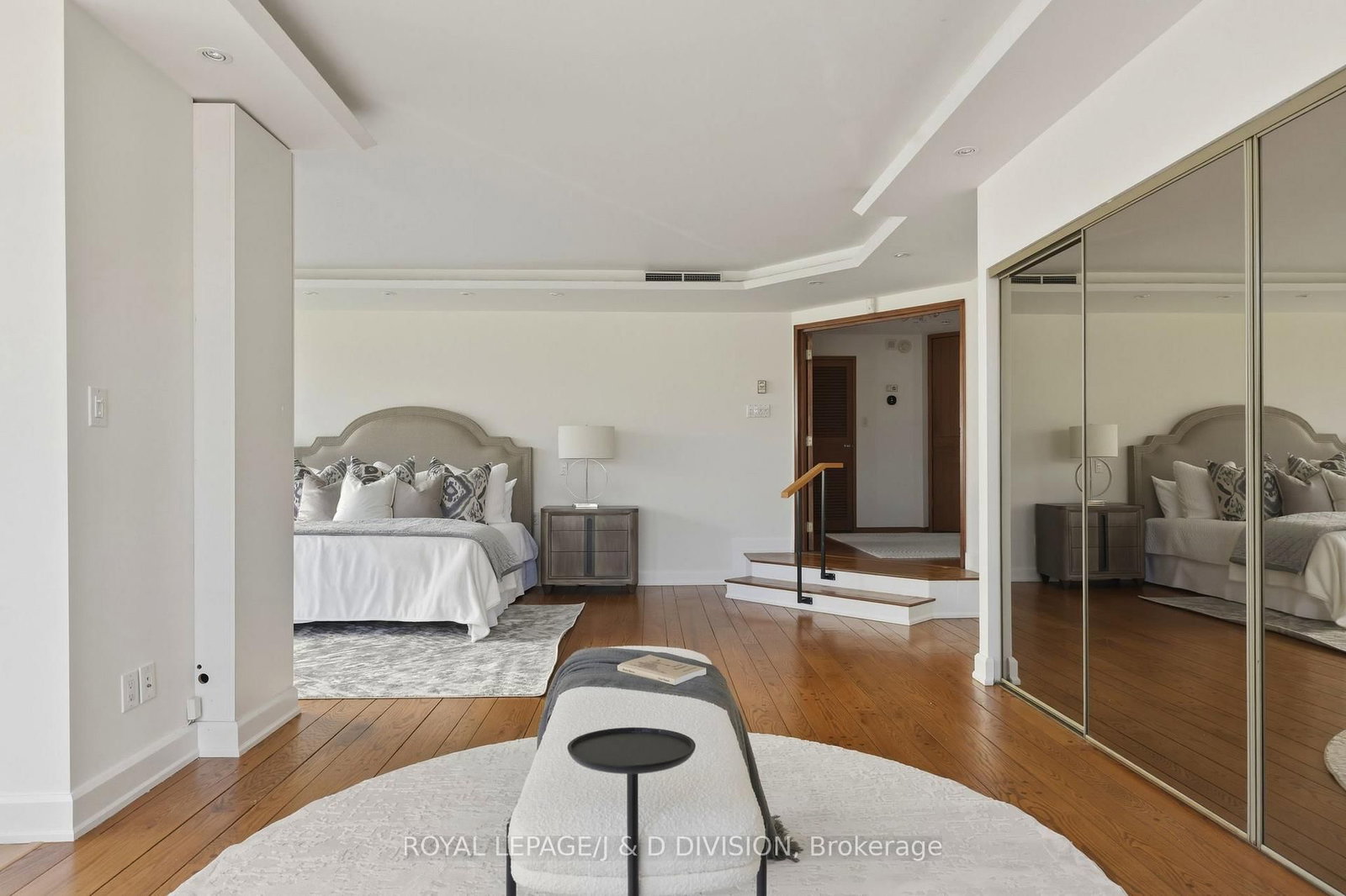 150 Heath Street W, Unit 203 - Photo 26