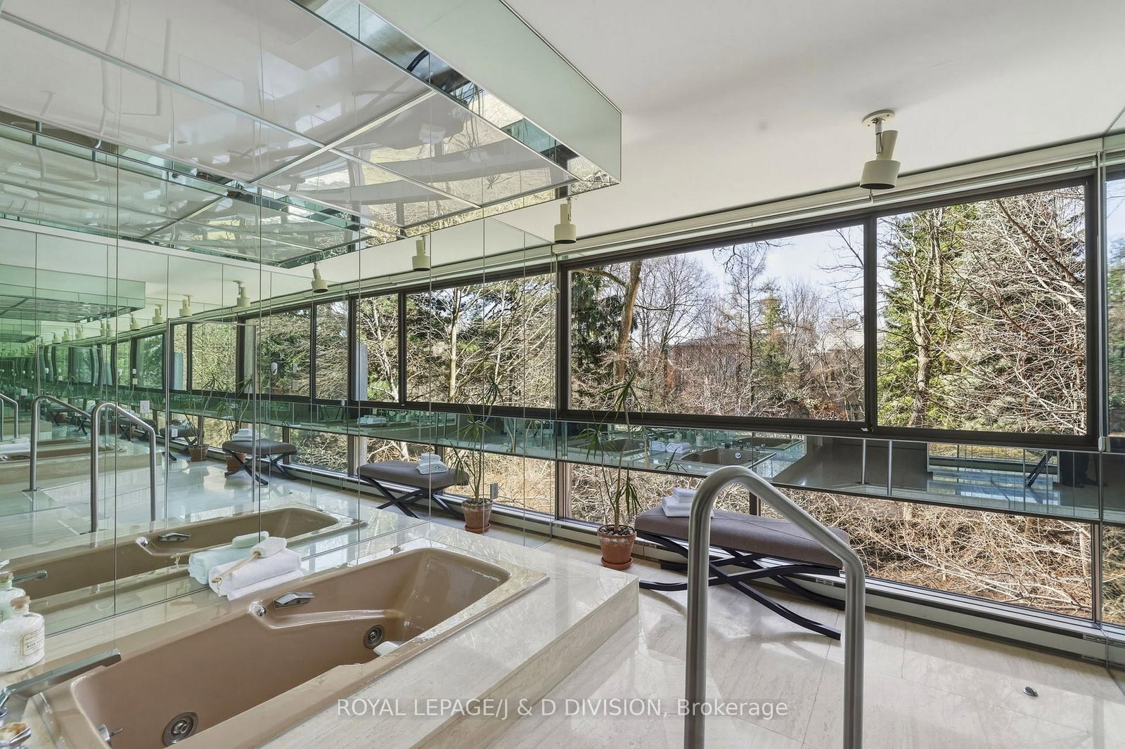 150 Heath Street W, Unit 203 - Photo 28