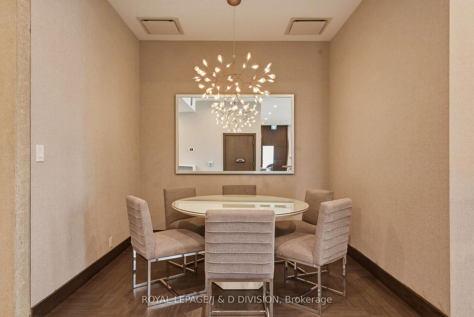 150 Heath Street W, Unit 203 - Photo 39