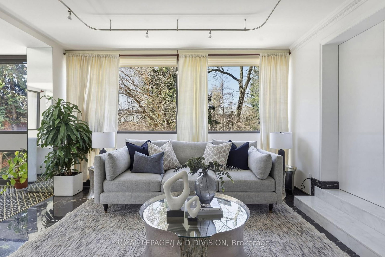 150 Heath Street W, Unit 203 - Photo 6